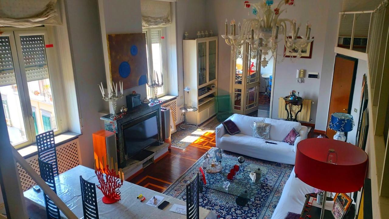 Chiaia Glamour Appartamento Centralissimo Naples Luaran gambar