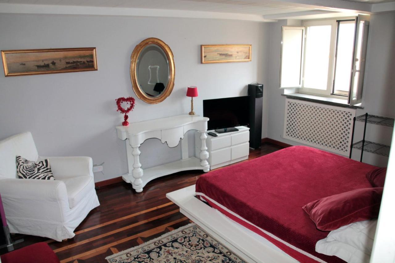 Chiaia Glamour Appartamento Centralissimo Naples Luaran gambar